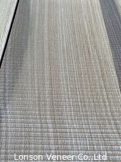MDF καπλαμάδων περικοπών σιταριού 0.7mm ξύλινη τραχιά πριονισμένη τέταρτο άσπρη βαλανιδιά